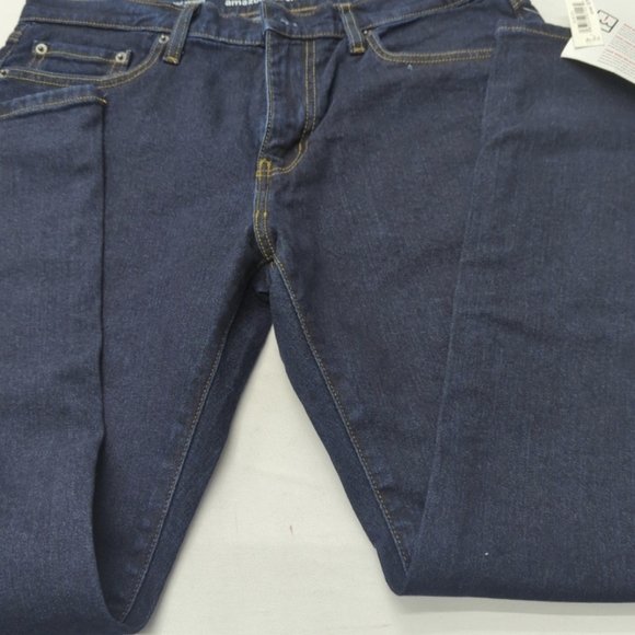 Amazon Essentials Jeans Boot Cut - Picture 1 of 3